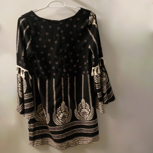 Black Bead mini dress size medium - Picture 3 of 3